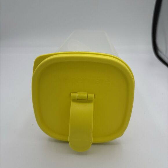 Tupperware Slim Line Pitcher 8 Cups 2 L w Yellow Lid‎ Jug Container Carafe F4 - Picture 7 of 10